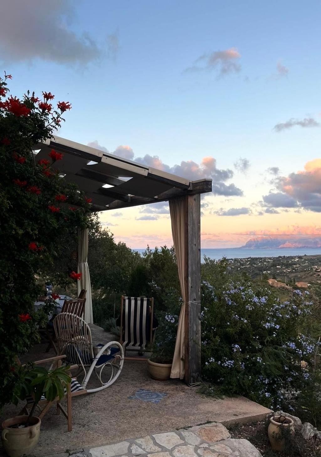 La Pedrera Rosa/the Pink Pedrera Holiday home *